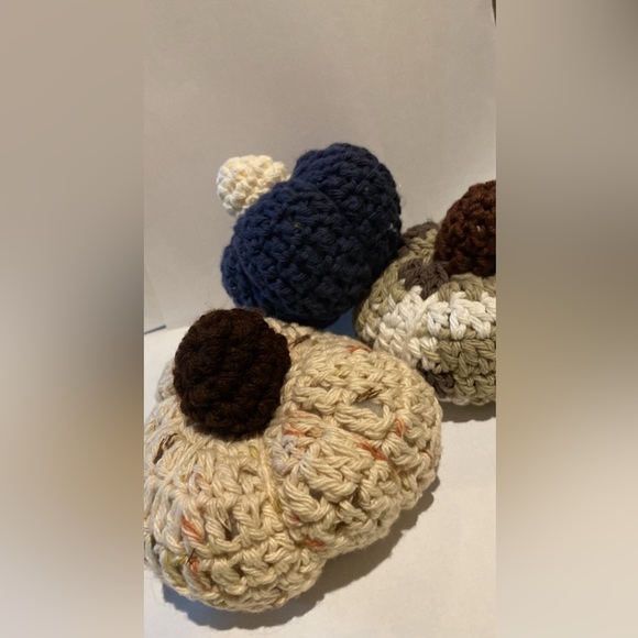 Sale! Crocheted set of three pumpkins, fall colors - Picture 7 of 7
